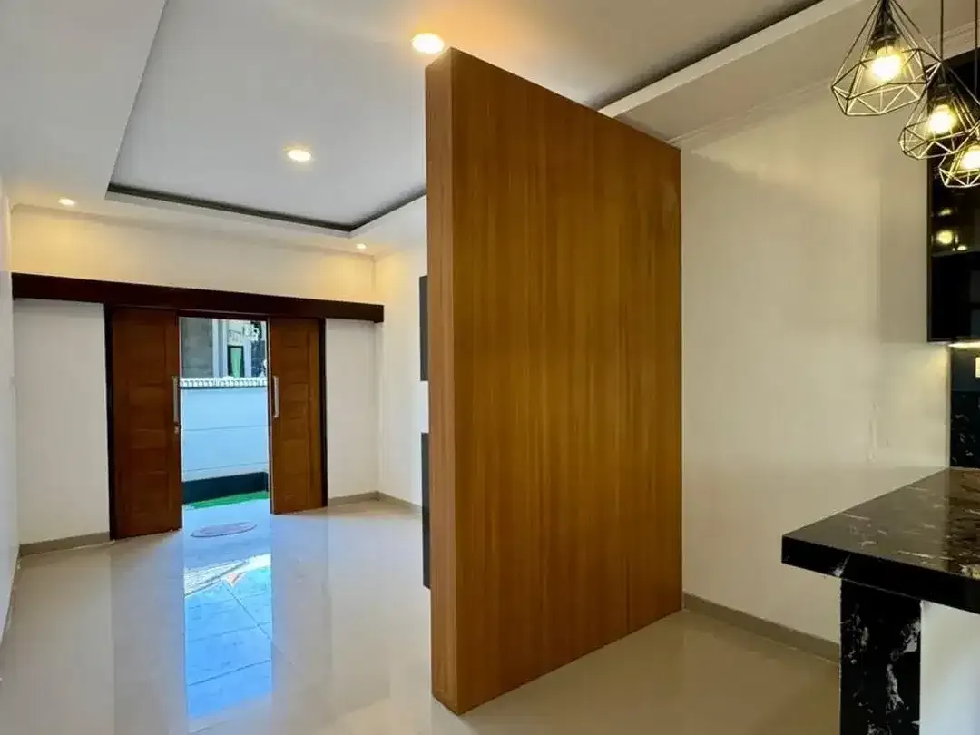 HUNIAN SIAP HUNI 3 BR KAWASAN STARTEGIS BEBAS BANJIR DI DENPASAR BARAT - Image 4 of 9
