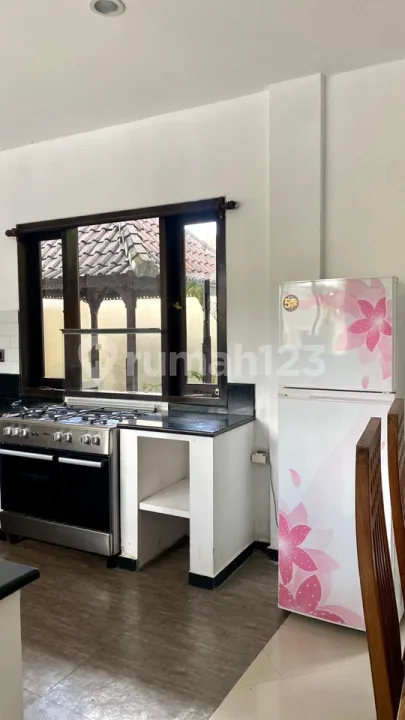 Leasehold Villa 3Br Seminyak Bidadari Dekat Sunset Road dengan Private Pool - Image 3 of 4