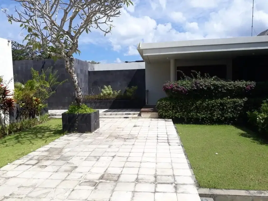 VILLA MEWAH TEPI TEBING PANTAI BALANGAN - Image 2 of 10
