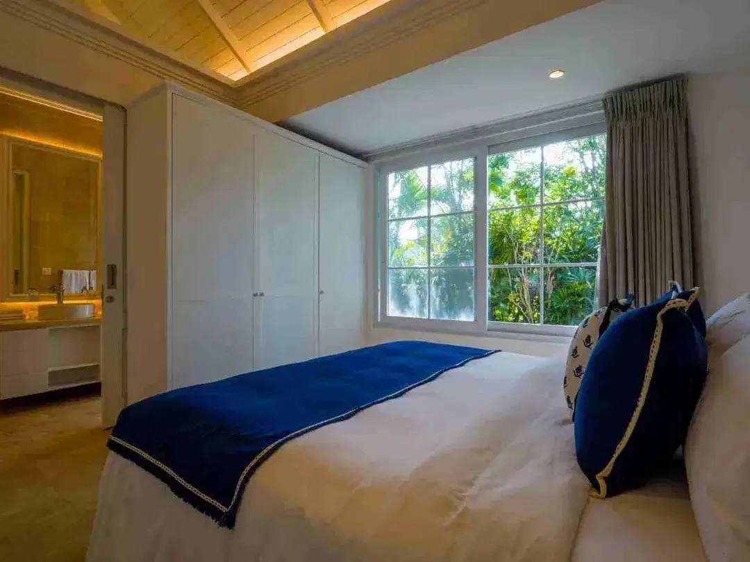 Dijual Villa Mewah di Tepi Tebing dalam Komplek Resor Uluwatu Bali - Image 2 of 9