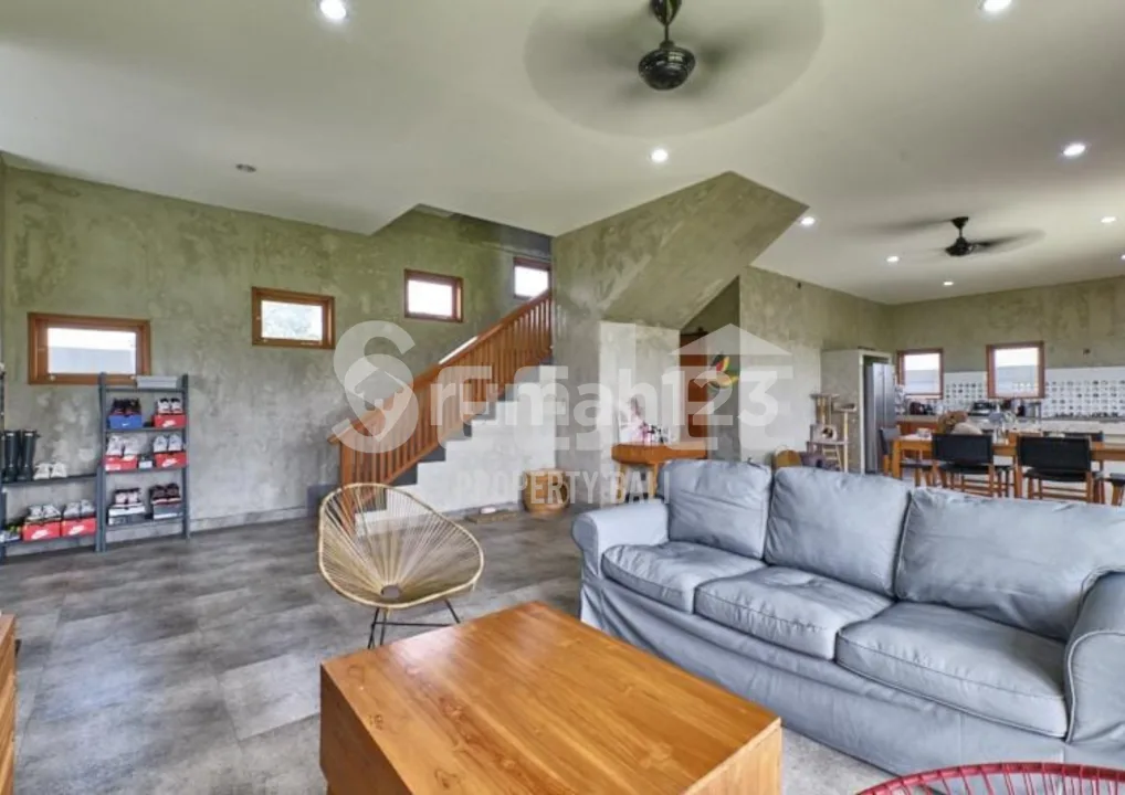 BUKA POTENSI TERSEMBUNYI: VILLA MODERN BERGAYA INDUSTRIAL DI UBUD DENGAN RUANG UNTUK PERLUASAN ATAU MEMBANGUN UNIT IMPIAN LAIN! â SVLU085 - Image 3 of 4