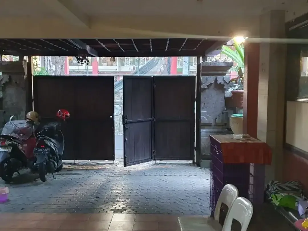 DIJUAL RUMAH STRATEGIS – LOKASI PREMIUM, DEKAT SEKOLAH DAN JALAN UTAMA - Image 6 of 10