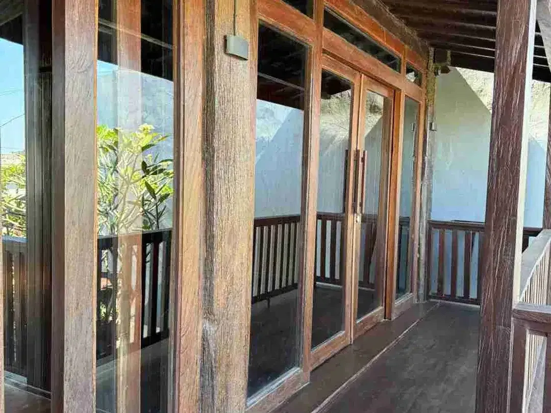 Di jual dan Di sewakan iron wood wooden house villa yang terletak Di kawasan Jl. gn Tangkuban Perahu Denpasar Barat - Image 9 of 10