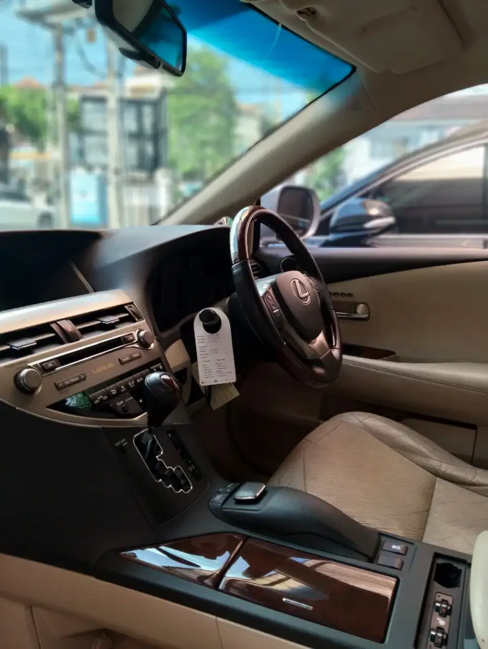 Lexus RX 270 2014 Bensin - Image 6 of 7