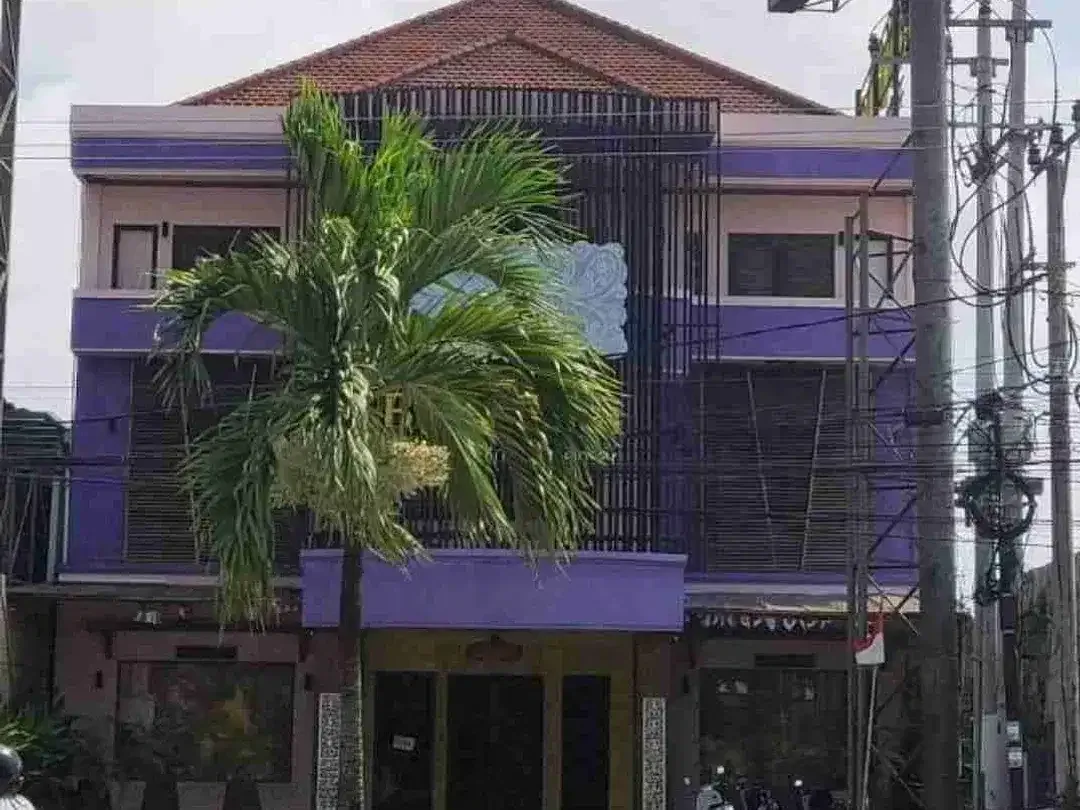 jual gedung 3 lantai lebar 16 m di jln utama Sunsetroad Kita denpasar Bali - Image 1 of 2