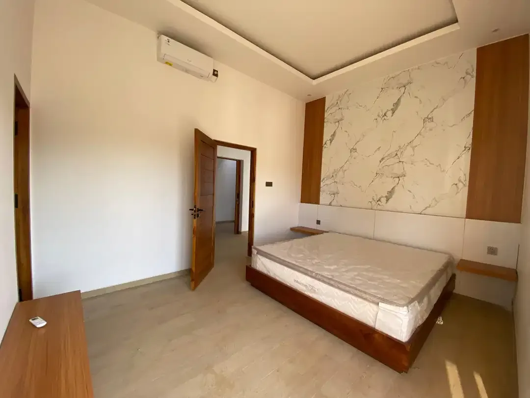 VILLA 4BR NEW MINIMALIS MODERN FURNIHSHED LOKASI JIMBARAN - Image 5 of 10