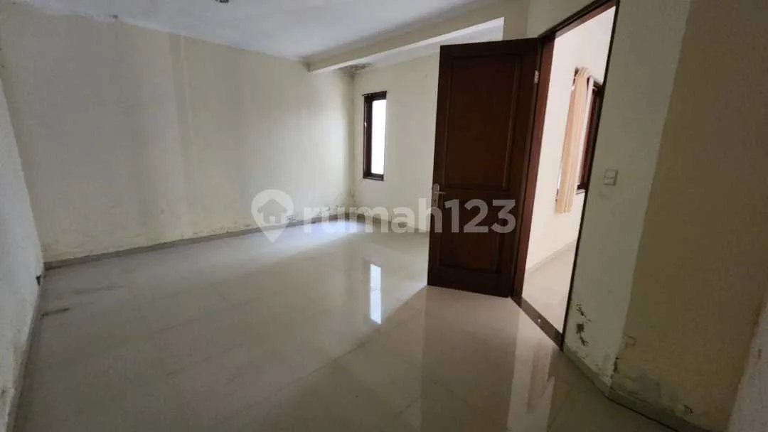 Rumah Besar 2 Are Dalam Komplek Ekslusif Dekat Mall Bali Galeria Kuta - Image 2 of 4