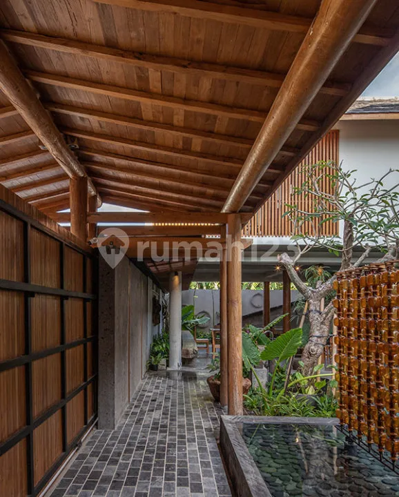 [Amr-031.T2] For Monthly Rent Deluxe Room Apartment In Jl. Pandawa Legian Kuta Bali - Image 3 of 4