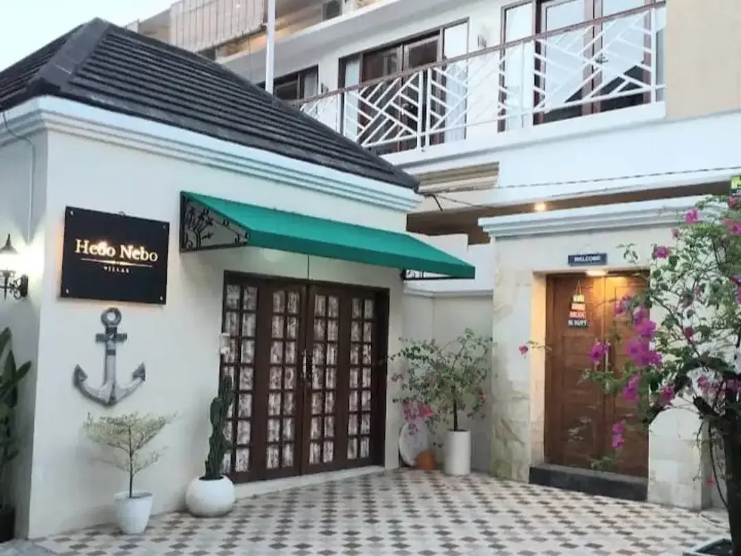 For Sale Villa with 7 Bedroom In Canggu - Image 6 of 10