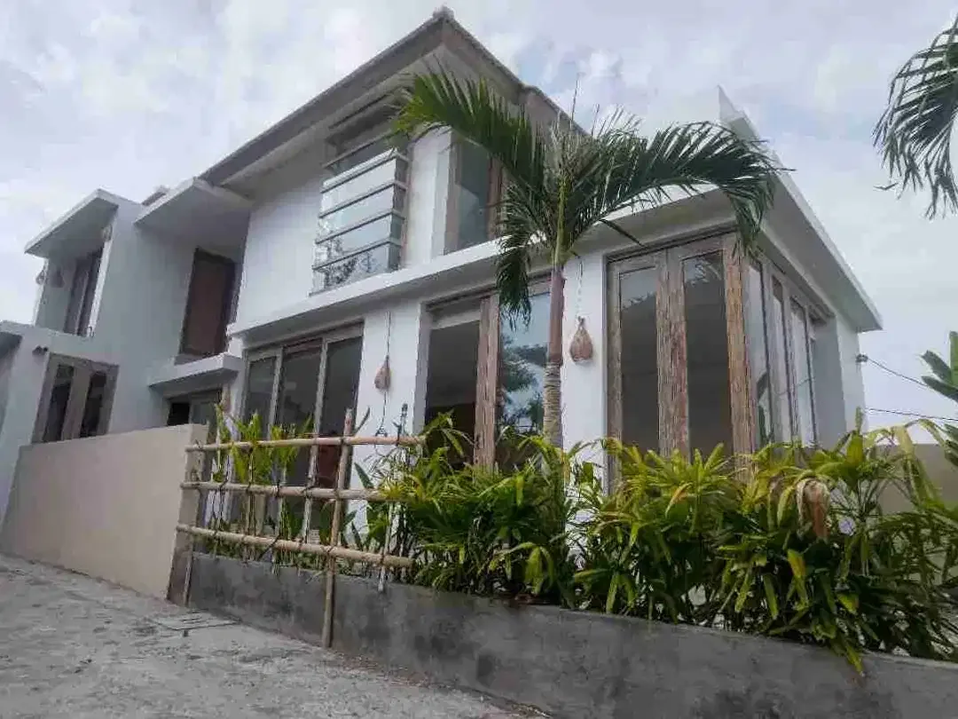 Villa 2 lt, Baru,SHM, hanya 200m dari Pantai Cemagi, milik sendiri. - Image 2 of 7