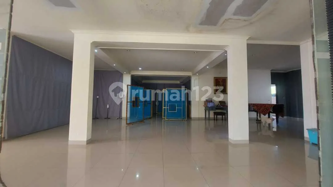 Gedung Perkantoran Jalan Utama Kampial Nusa Dua - Image 4 of 4