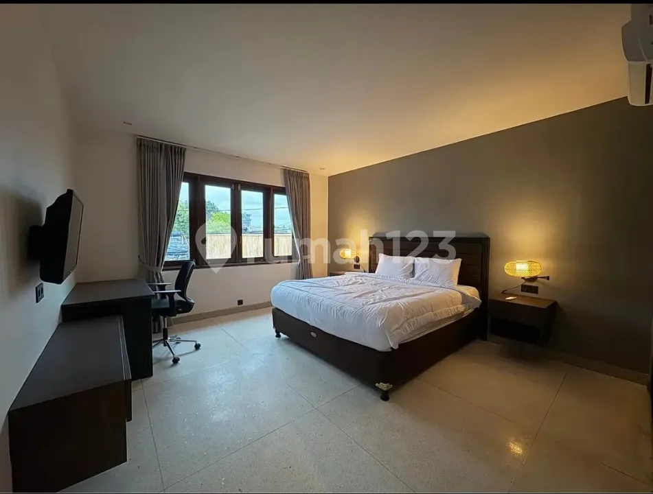 For Rent Luxury Villa In The Heart Of Seminyak - Image 2 of 4