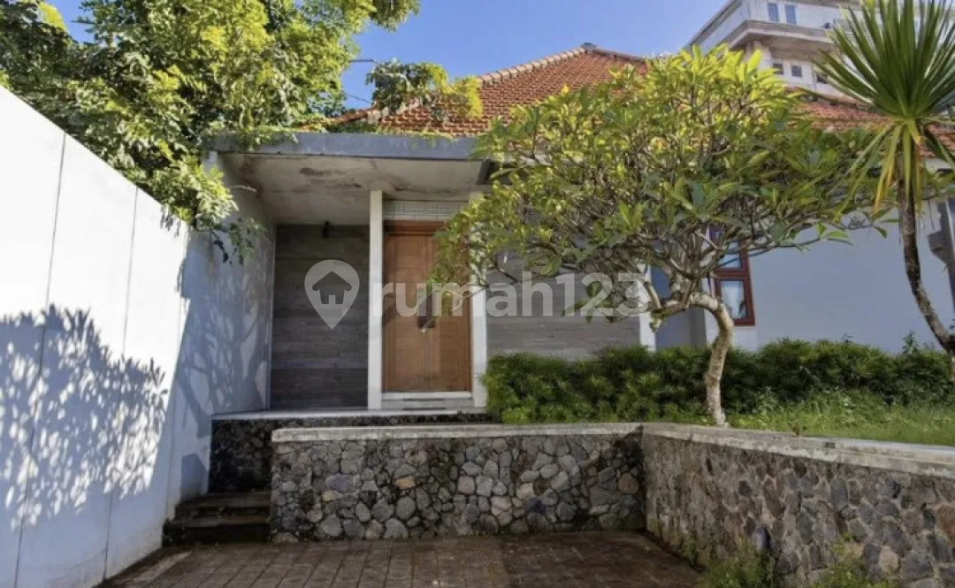 K752 Sewa Villa Jalan Kampus Unud Jimbaran Kuta Badung Bali Dekat Gwk Pandawa Beach Uluwatu Pecatu Airport Ngurah Rai Toll Bali Mandara - Image 3 of 4