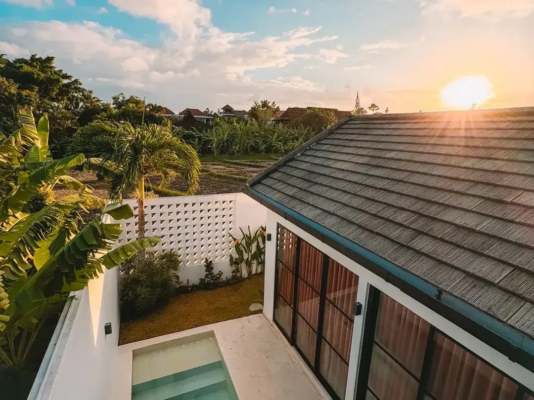 Leasehold - Stylish 1 bedroom Villa 5 Minutes from the Beach in Berawa, Canggu, Bali - Image 1 of 10