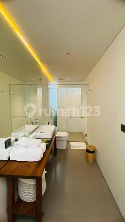 Villa Full Furnished Zona Kuning Strategis di Kayu Tulang, Canggu - Image 4 of 4
