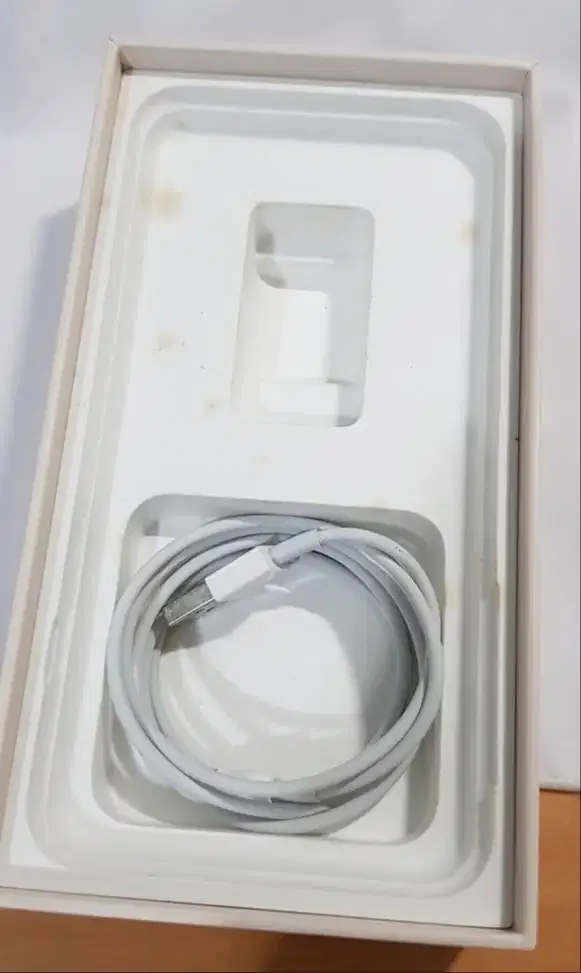 IPHONE 8+ SET DOS, BUKU, ORI - Image 7 of 10
