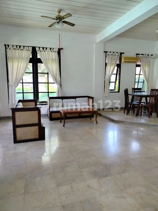 Dijual 4 Unit Villa LT 1600 m2 Masih Beroperasi Dekat Plaza Renon Denpasar Bali Bisa KPR - Image 3 of 4