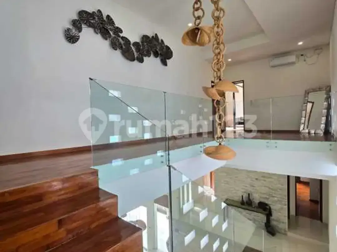 Vila Tropis Mewah Modern Multi Level, Jimbaran Dekat Gwk - Image 10 of 10
