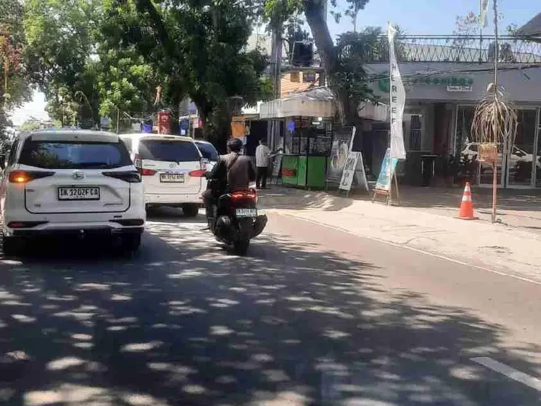 Tanah Premium Di Pantai Matahari Terbit Sanur Dekat Pelabuhan RS Internasional - Image 8 of 10