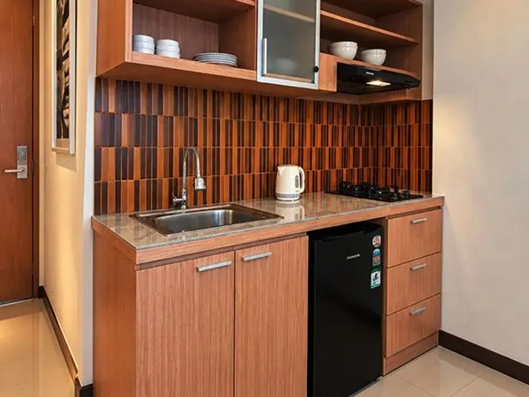 AMR-093.SRC | For Monthly Rent – 2-Bedrooms Suite Apartment in Legian Kuta - Image 9 of 10