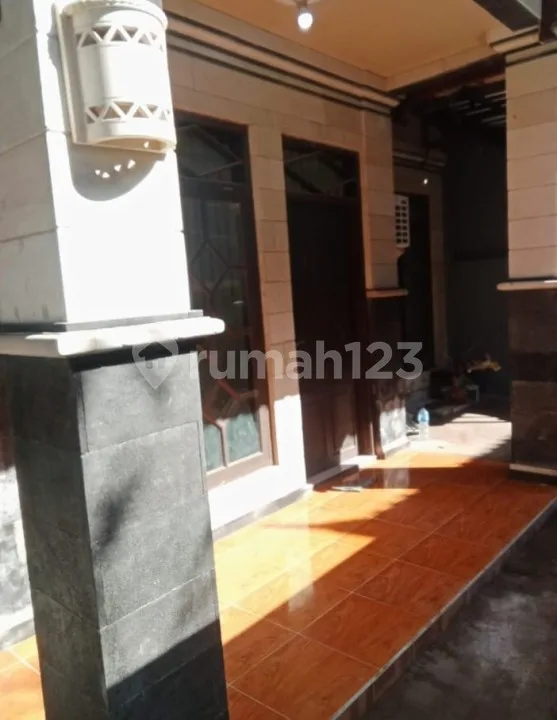 Rumah 2 Lantai 3 Kamar Tidur - Denpasar Selatan - Image 3 of 4