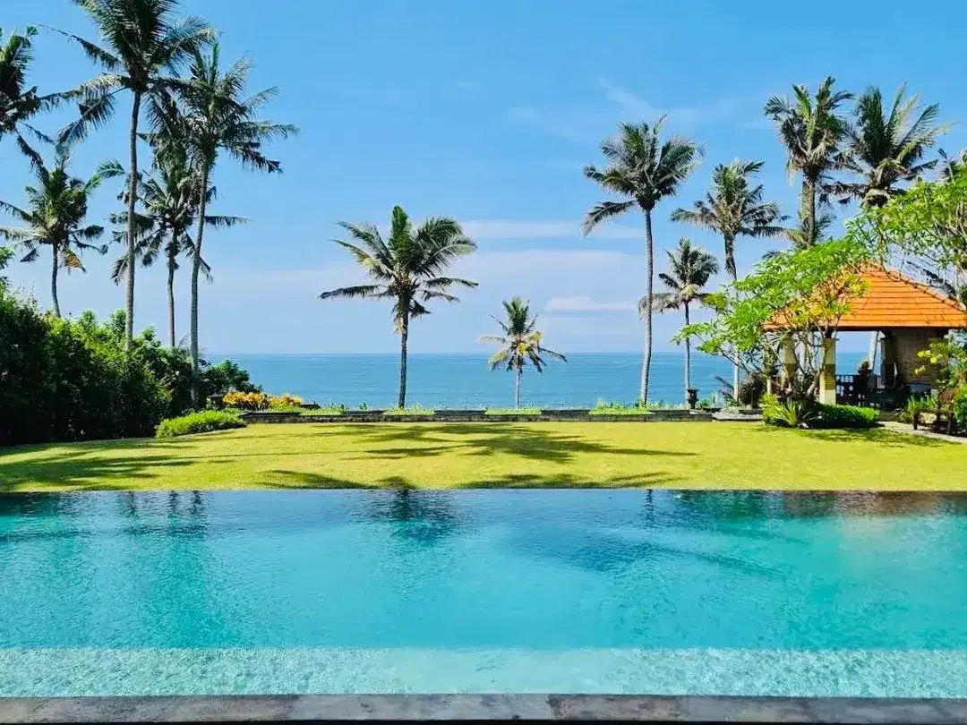 Villa beach front pantai bonian tabanan - Image 1 of 10