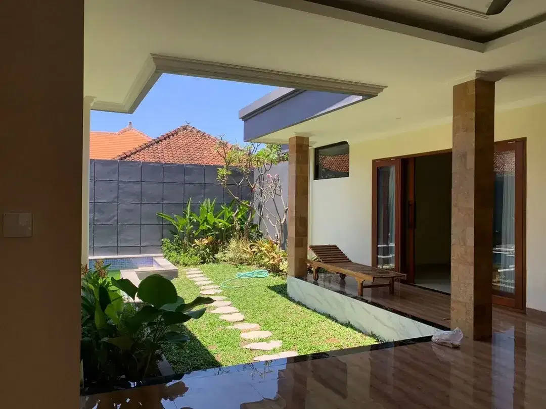Disewakan Villa Modern dengan Kolam Renang Pribadi untuk Sewa Tahunan atau Jangka Panjang di Sanur Kauh - Image 1 of 10