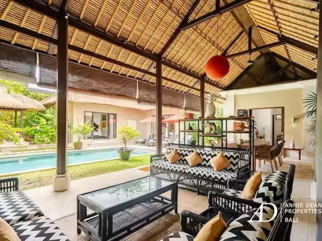 FREEHOLD | BALINESE STYLE WITHIN A COMPLEX VILLA IN PERERENAN CANGGU - Image 6 of 10