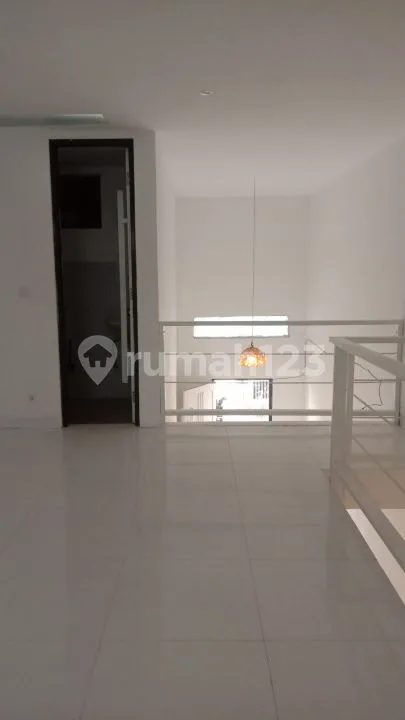 K545 Sewa Rumah Tipe Mainzanine Tukad Yeh Aya Renon Denpasar Bali Dekat Sanur Sesetan Panjer Kuta - Image 4 of 4