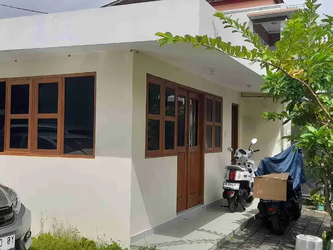 Rumah luas strategis perum Malboro Indah Padangsambian Denpasar Bali - Image 2 of 10