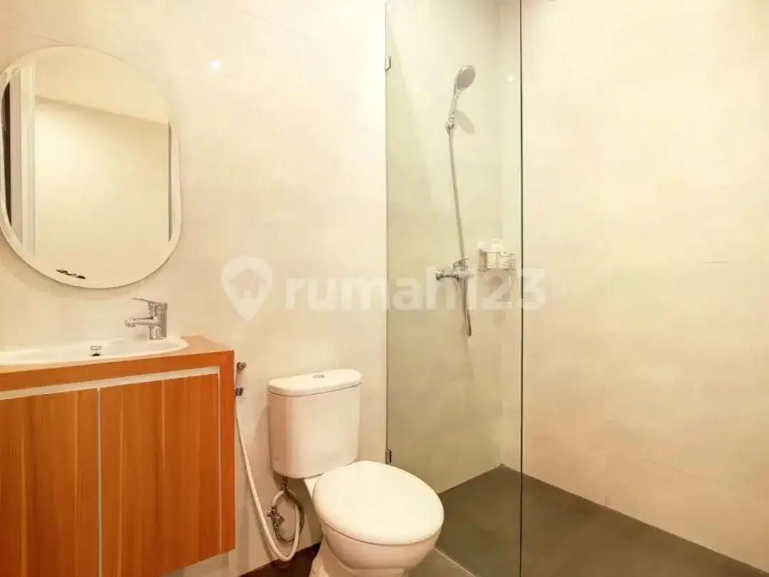 Villa 2 Lantai Siap Huni di Canggu - Image 7 of 10
