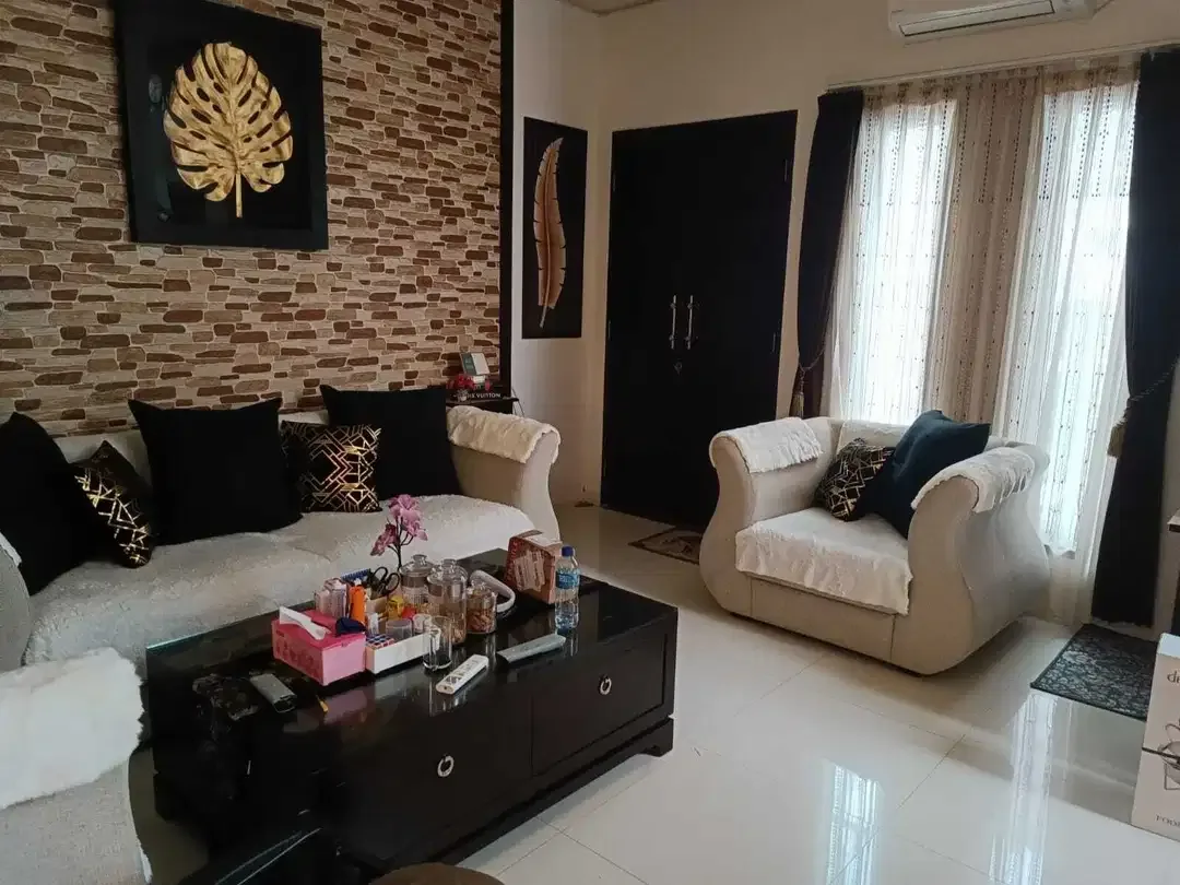 Dijual Rumah 2 Lantai di Gatsu Timur Dekat Mall Living World - Image 1 of 10
