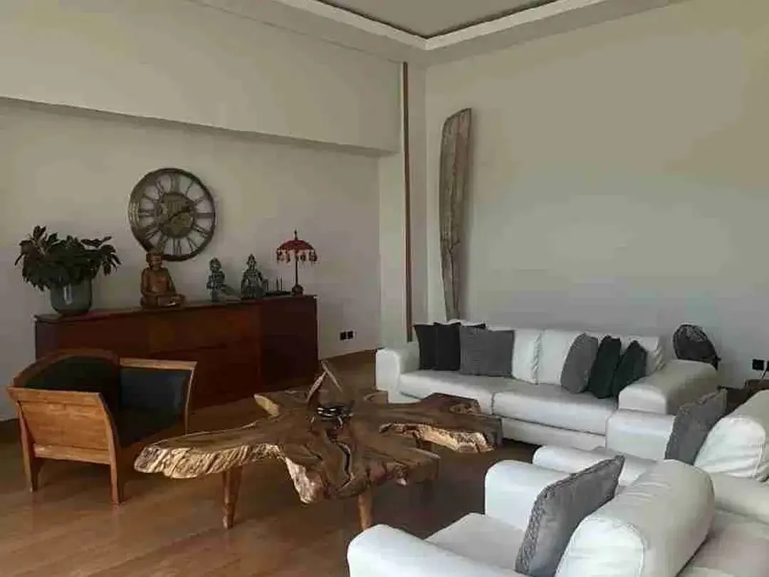 Villa Mewah View Sawah Batu Bolong Canggu 7 Kamar - Image 6 of 10