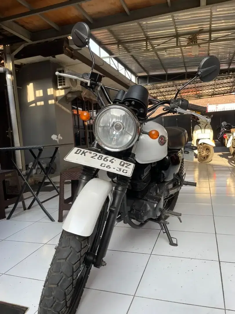 W175 se 2019 // bintang sewatq motor// - Image 1 of 4