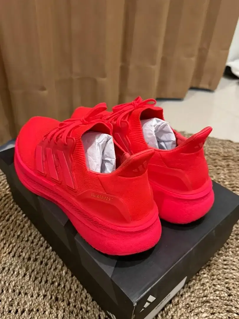 Adidas Red Ultraboost Size 44 Good Condition - Image 2 of 4