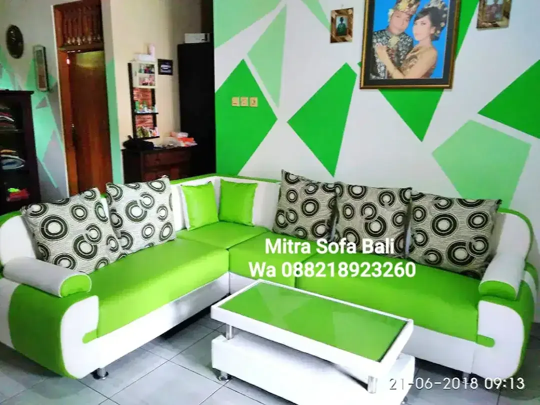 Sofa  L sudut warna cream + meja bunus bantal 5 besar, Mitra Sofa Bali - Image 1 of 6