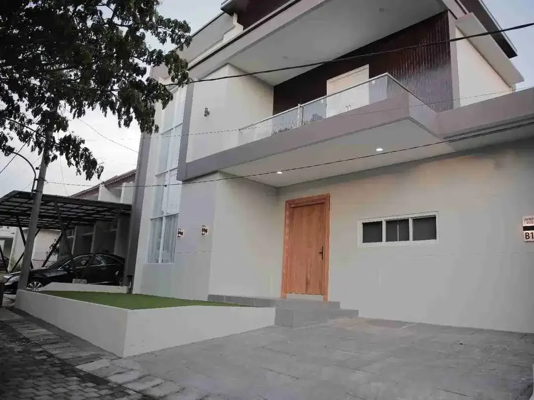 Villa Modern dengan Kolam Renang di Kerobokan - Image 2 of 10