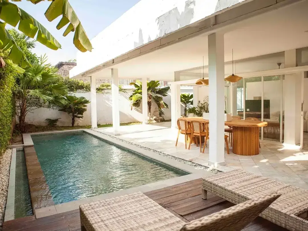 Freehold Villa For Sale in Central Beraban Seminyak Area - Image 1 of 10