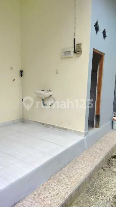 Rumah Semifurnitur Siap Huni di Jl Pura Demak - Image 2 of 4