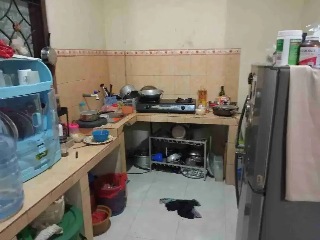 Dijual rumah lantai 2 scond lokasi dalung pengilian padonan dekat Canggu - Image 5 of 9