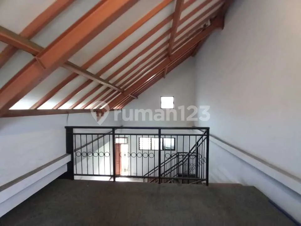 Prime Shophouse In Central Denpasar, Strategic Location In Busy Area, Just 50M From Diponegoro Main Road,, Ideal For Business Or Offices, Close To Badung Market - Image 3 of 4