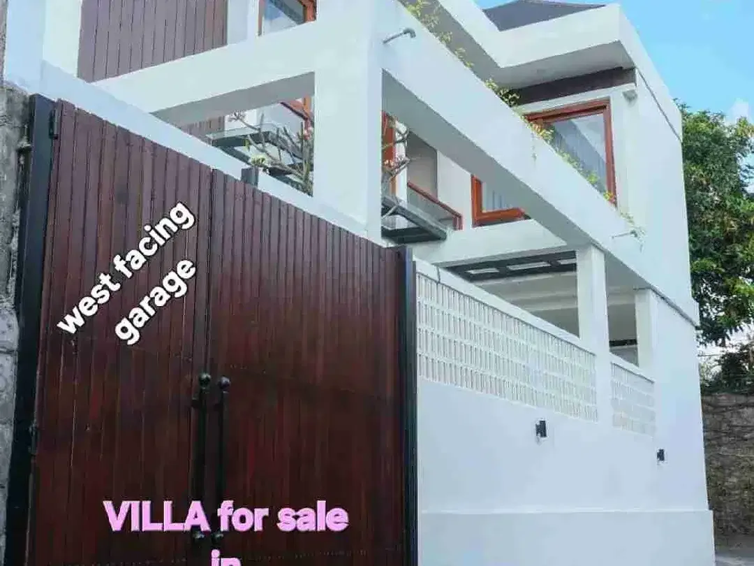 for sale villa batubelig seminyak - Image 2 of 10