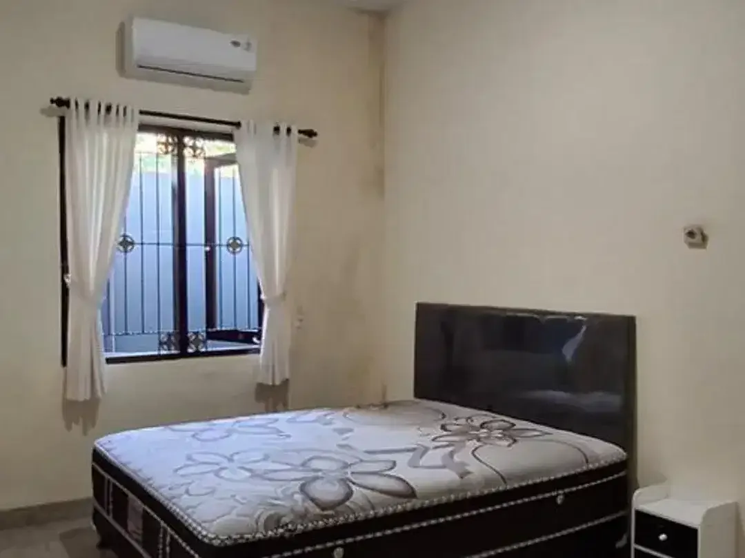 Rumah 3 Bedroom Furnished Disewakan, di Sanur - Image 8 of 10