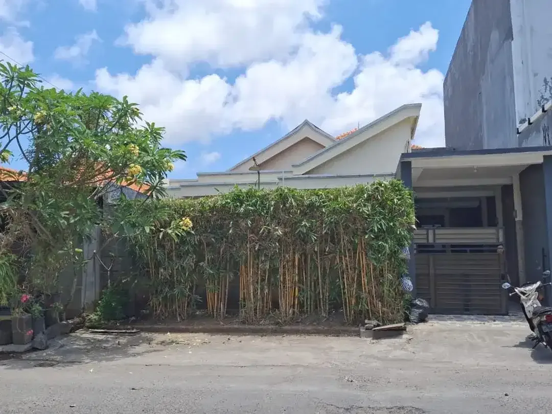 Dijual Rumah Tempat Usaha Dekat Jalan Utama Batur Raya Taman Griya Jimbaran Bali - Image 3 of 5