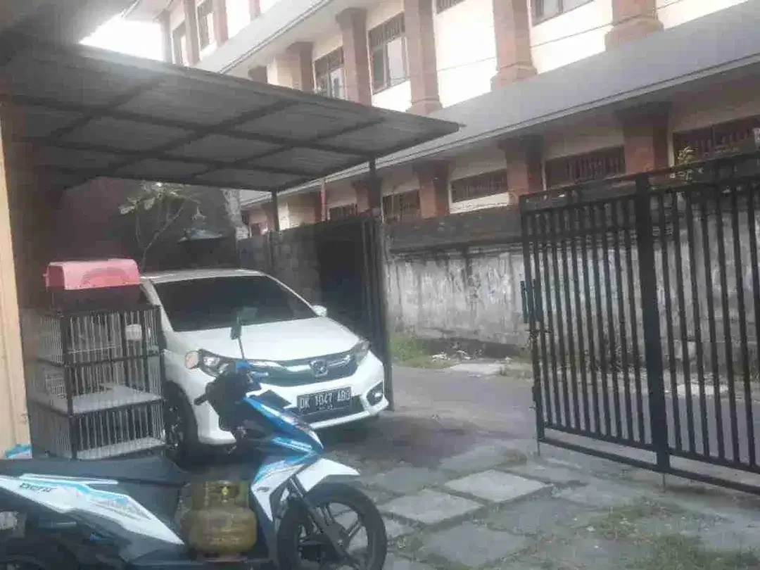 Rumah 2 BR, 1 KM, Wifi, Carport, Asri, di belakang Terminal Ubung - Image 8 of 8