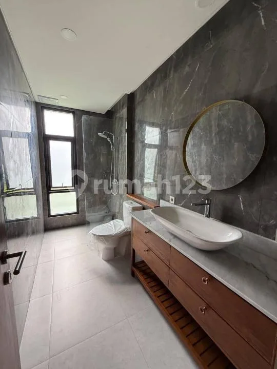 Villa Baru Furnished Pool Dekat Pantai di Berawa, Canggu - Image 3 of 4