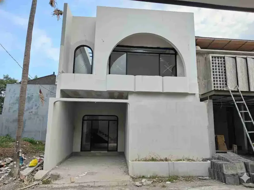 Villa Dalung Kuta Utara 3 Kamar Tidur - Image 1 of 10