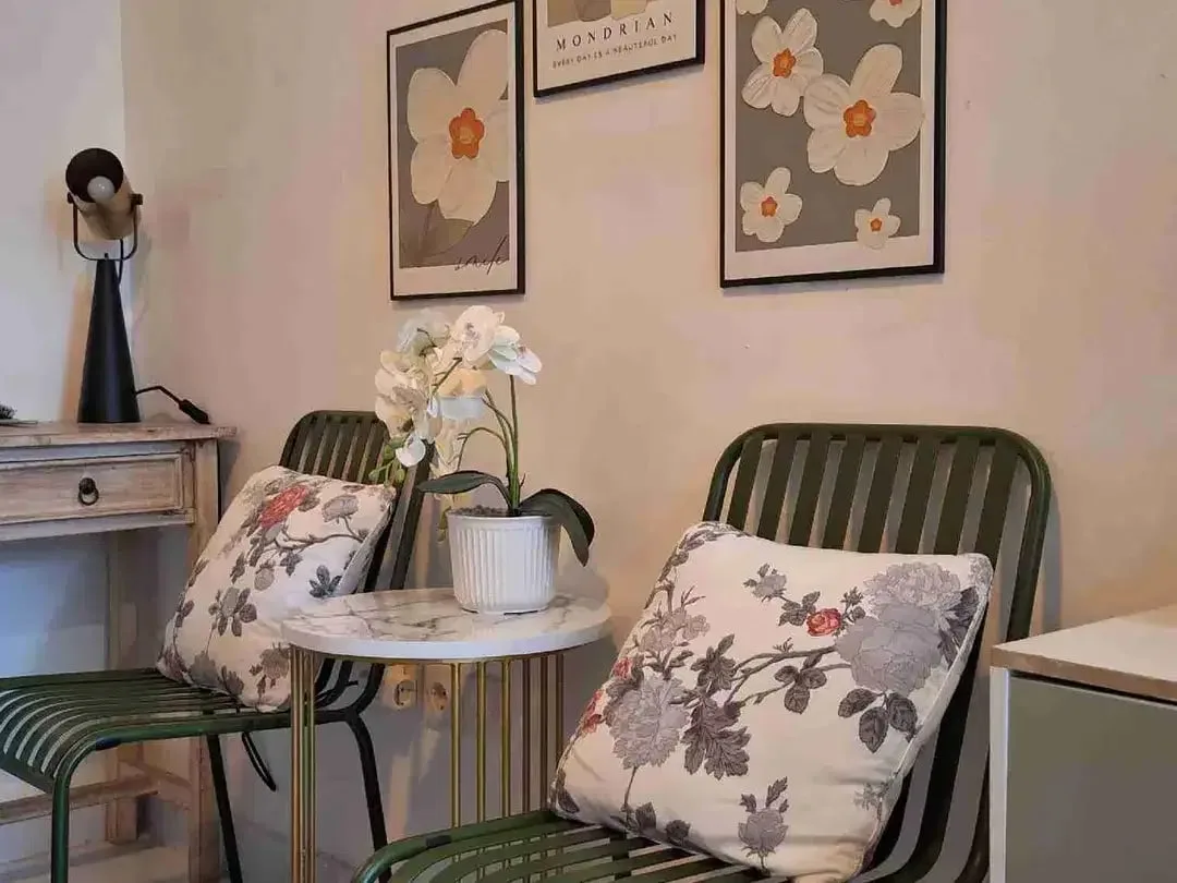 1 BEDROOM FLAT WITH PRIVATE GATE AND KITCHEN IN KEROBOKAN BALI - Image 3 of 10