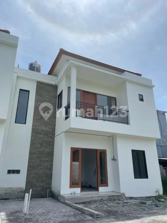 Rumah Baru Lantai 2 di Denpasar Utara - Image 1 of 4