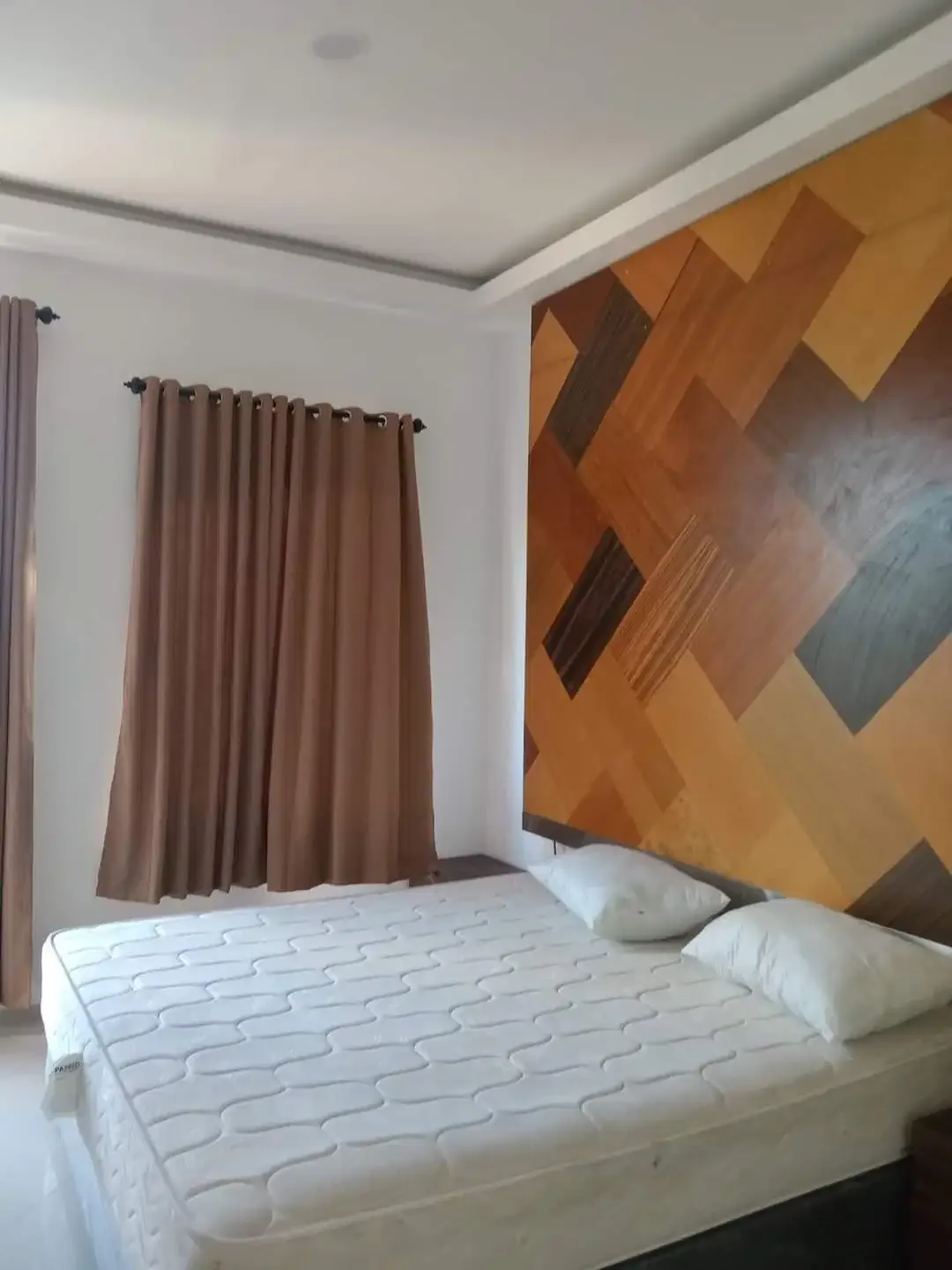 Dijual Villa 3 Lantai Area Gunung Athena - Image 6 of 9